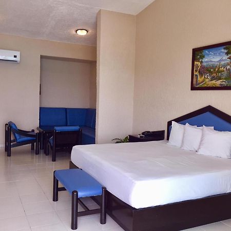 Solymar Hotel All Inclusive Cancun Exterior photo